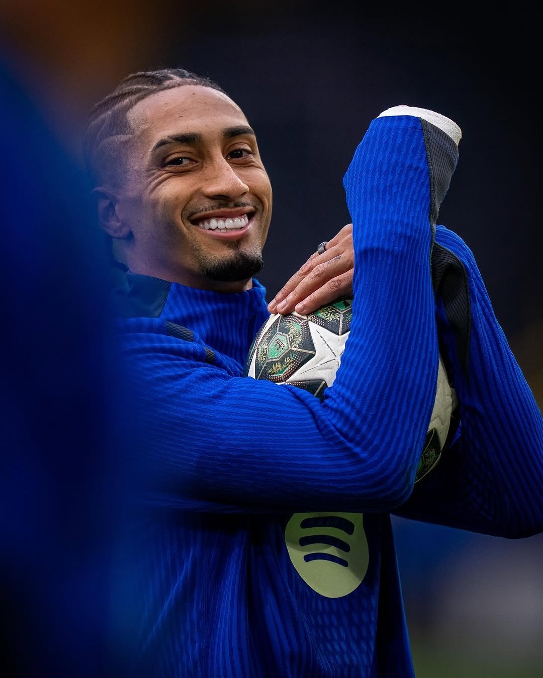 LOL联盟下注 -多特蒙德训练开放日；转会期门线救险引欢呼；NBA常规赛在即；控场能力受关注(多特蒙德2012夏训)