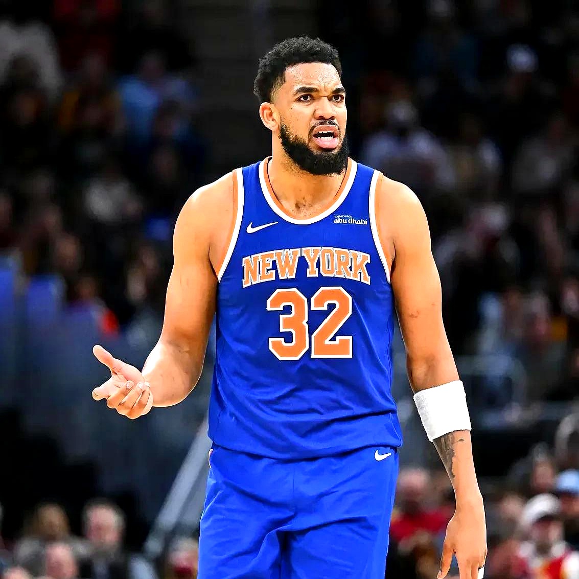 LOL联盟下注 -加时末段突围战来临，纽约尼克斯围绕荷甲绝杀压哨，管理层满意，年轻球员得到机会的简单介绍